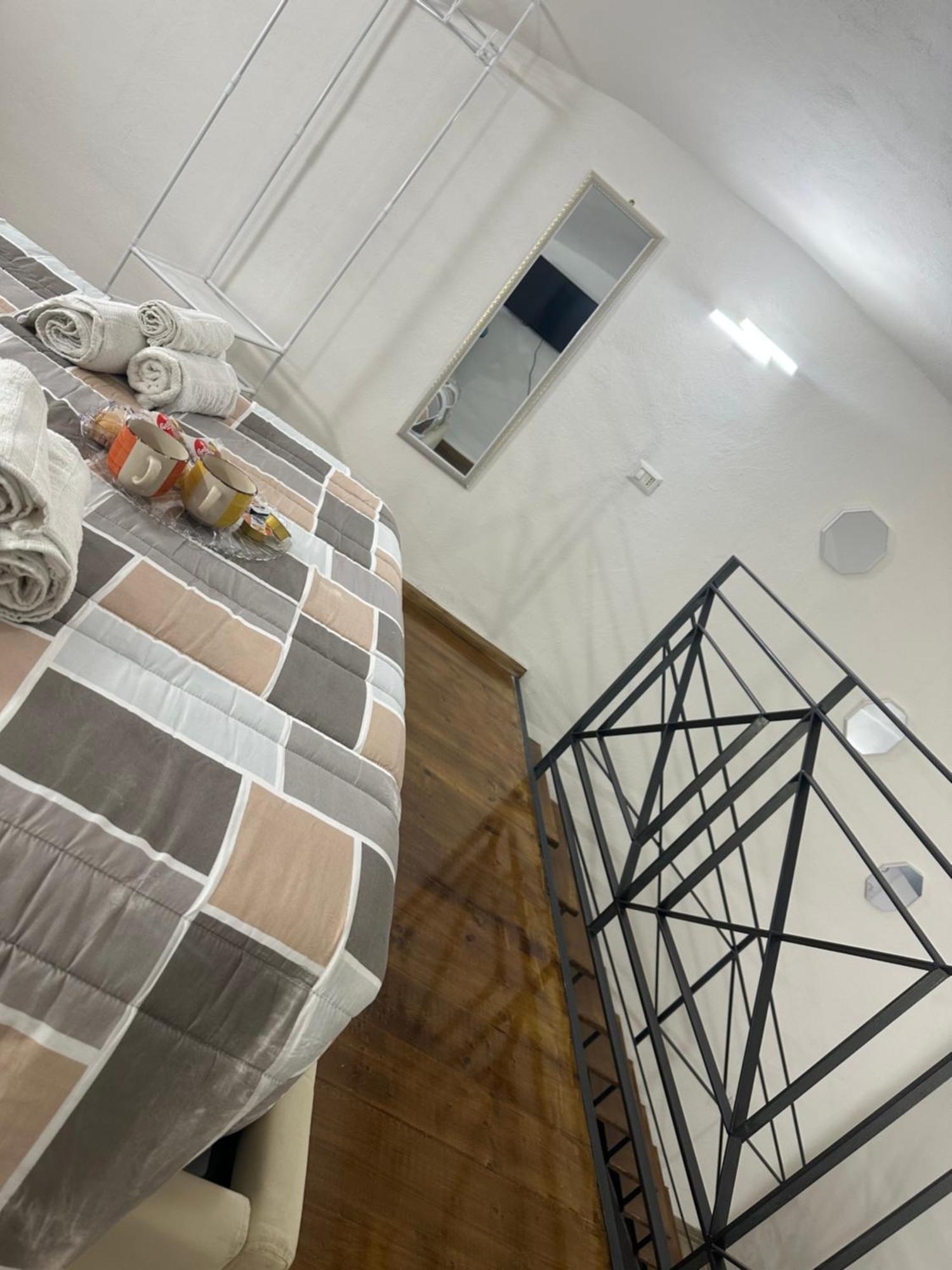 Aurora House Leilighet Napoli Eksteriør bilde